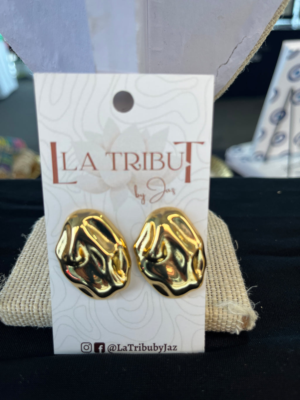 Roxy aretes